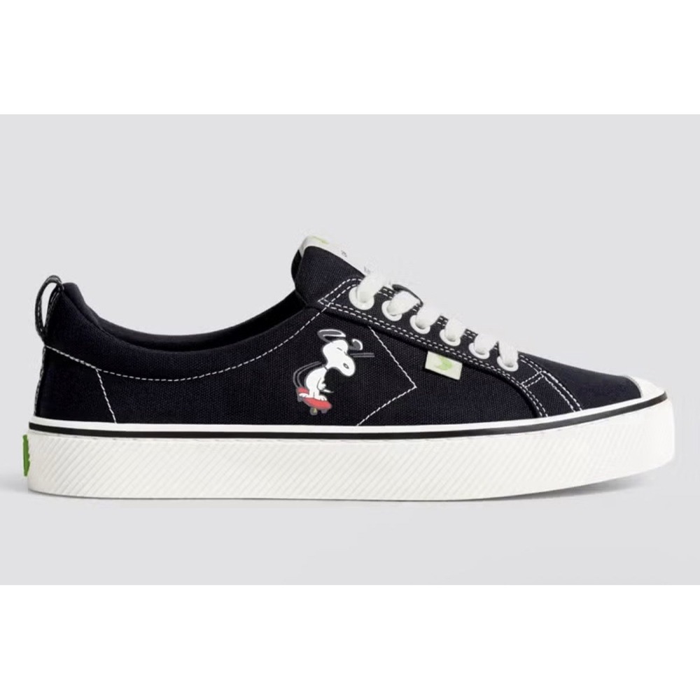 NIB Cariuma X Peanuts Snoopy Skateboard Sneakers Women's 7 Black Canvas Shoe OCA